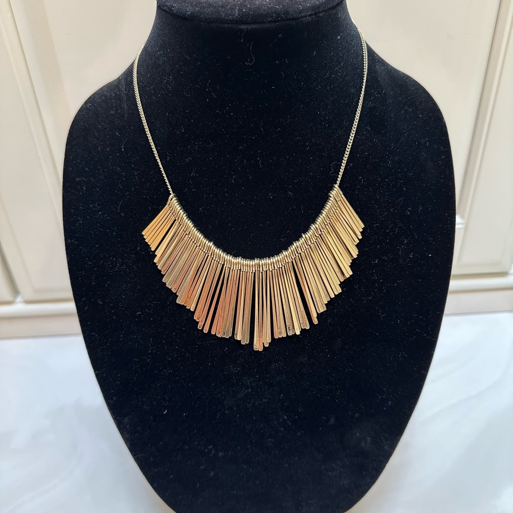 Source Unknown Gold Fringe Necklace